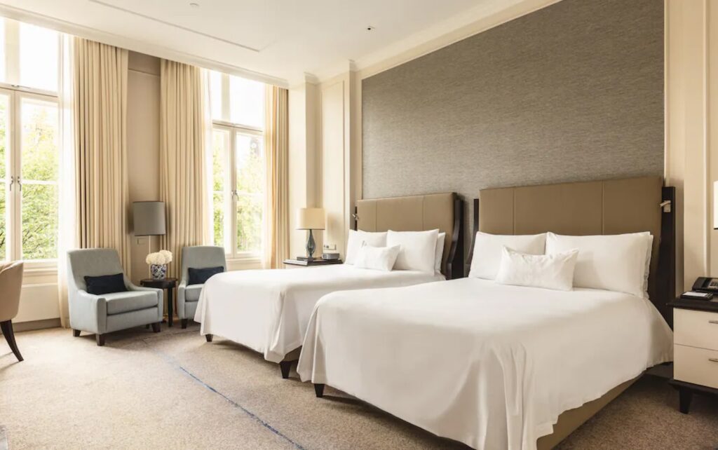 twin-grand-premier-canal-view-1-min