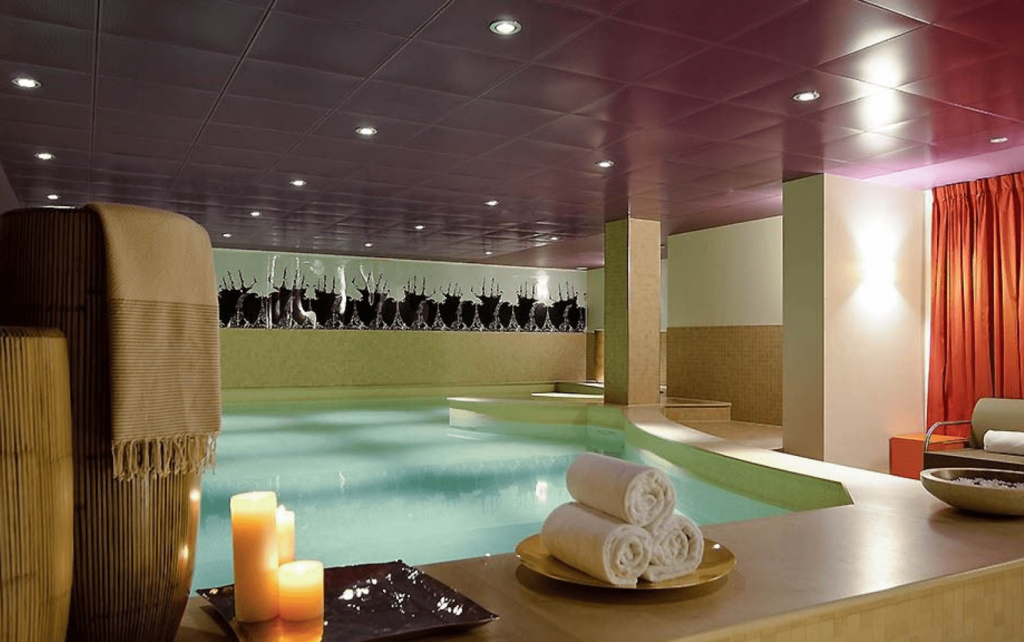 swimmingpool2_sofitel-amsterdam-min