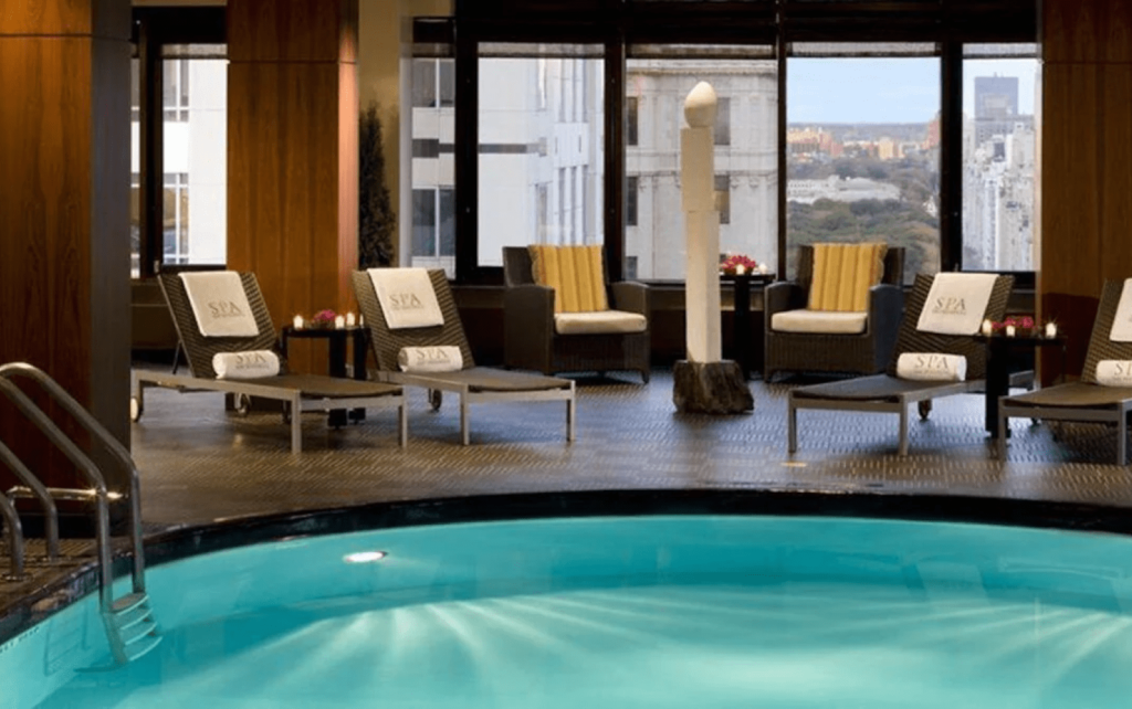 swimmingpool_peninsula-newyork-min