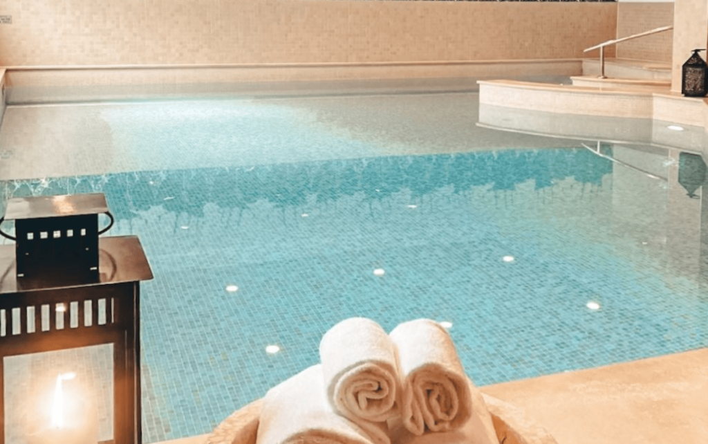 swimmingpool_sofitel-amsterdam-min